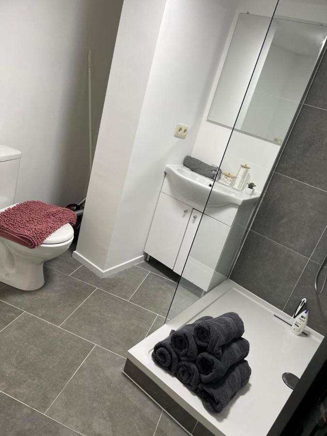 Apartament Station 171 Bruxelles-Charleroi-Airport Zewnętrze zdjęcie